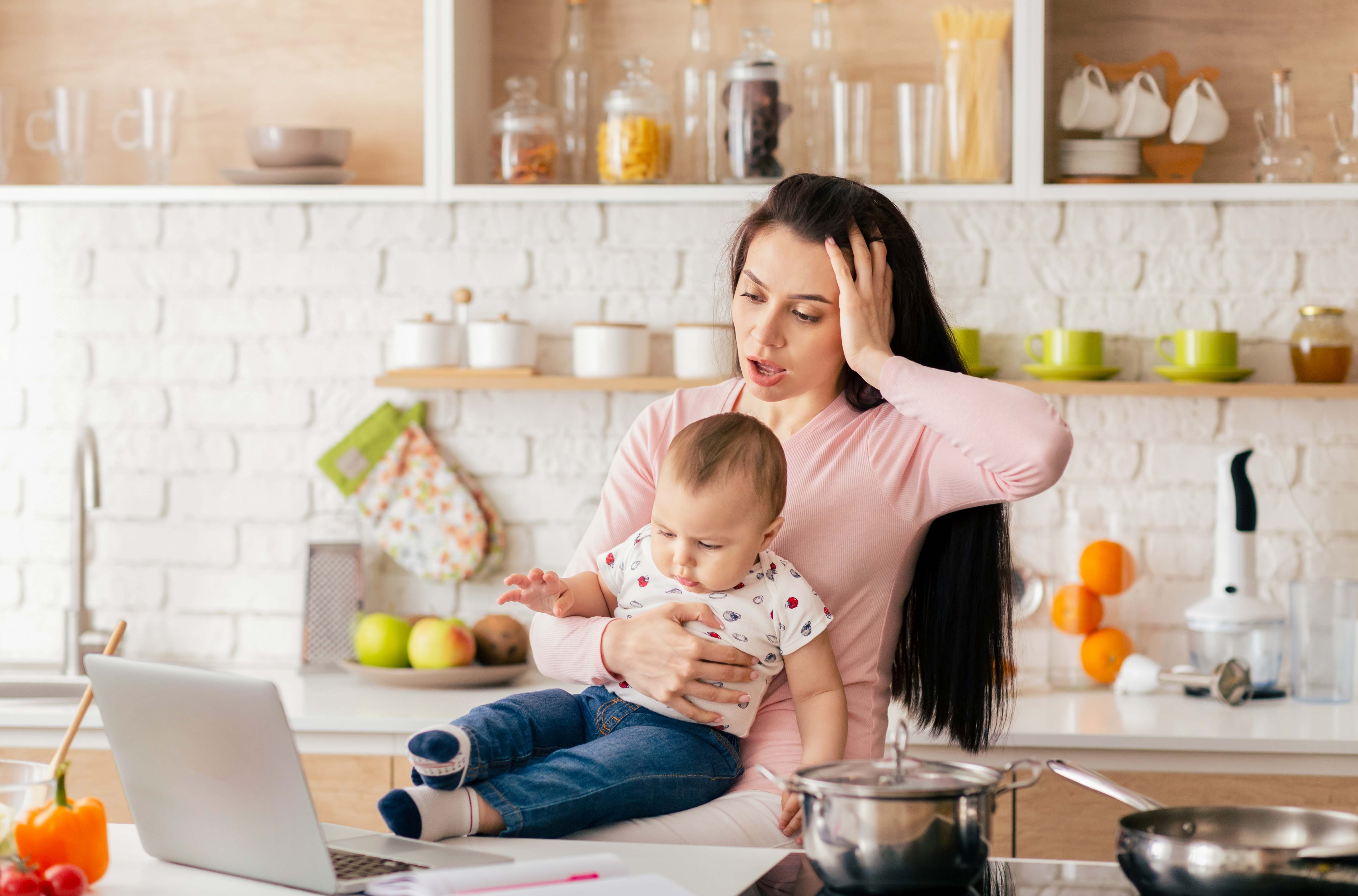 عدم اتباع نظام غذائي صحي يؤدي إلى إنهاك قوى الأم في رمضان