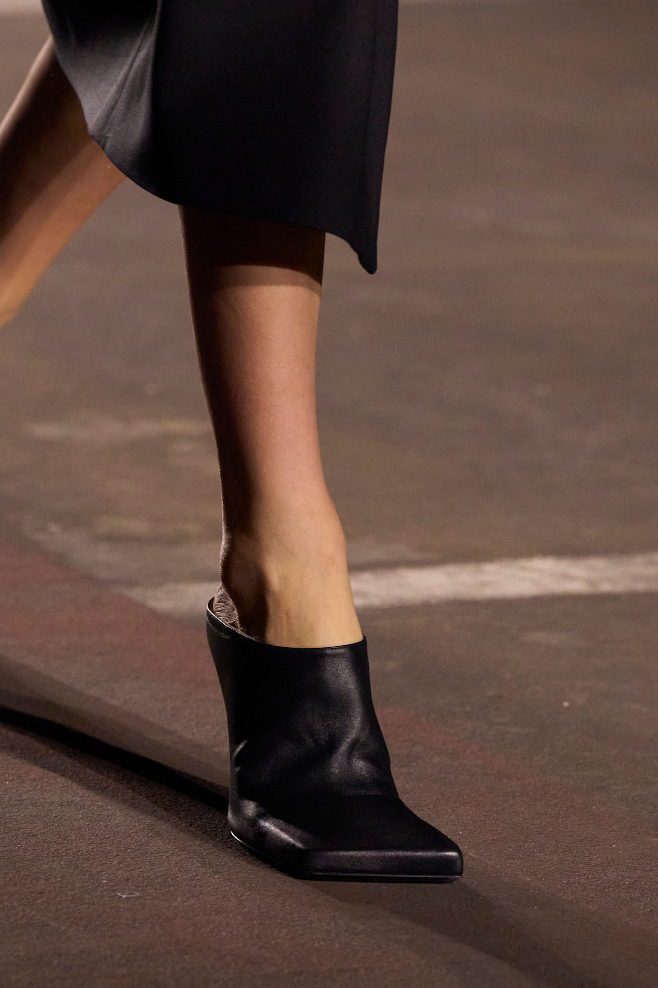 عرض الأزياء الجاهزة من Mugler لربيع وصيف 2026