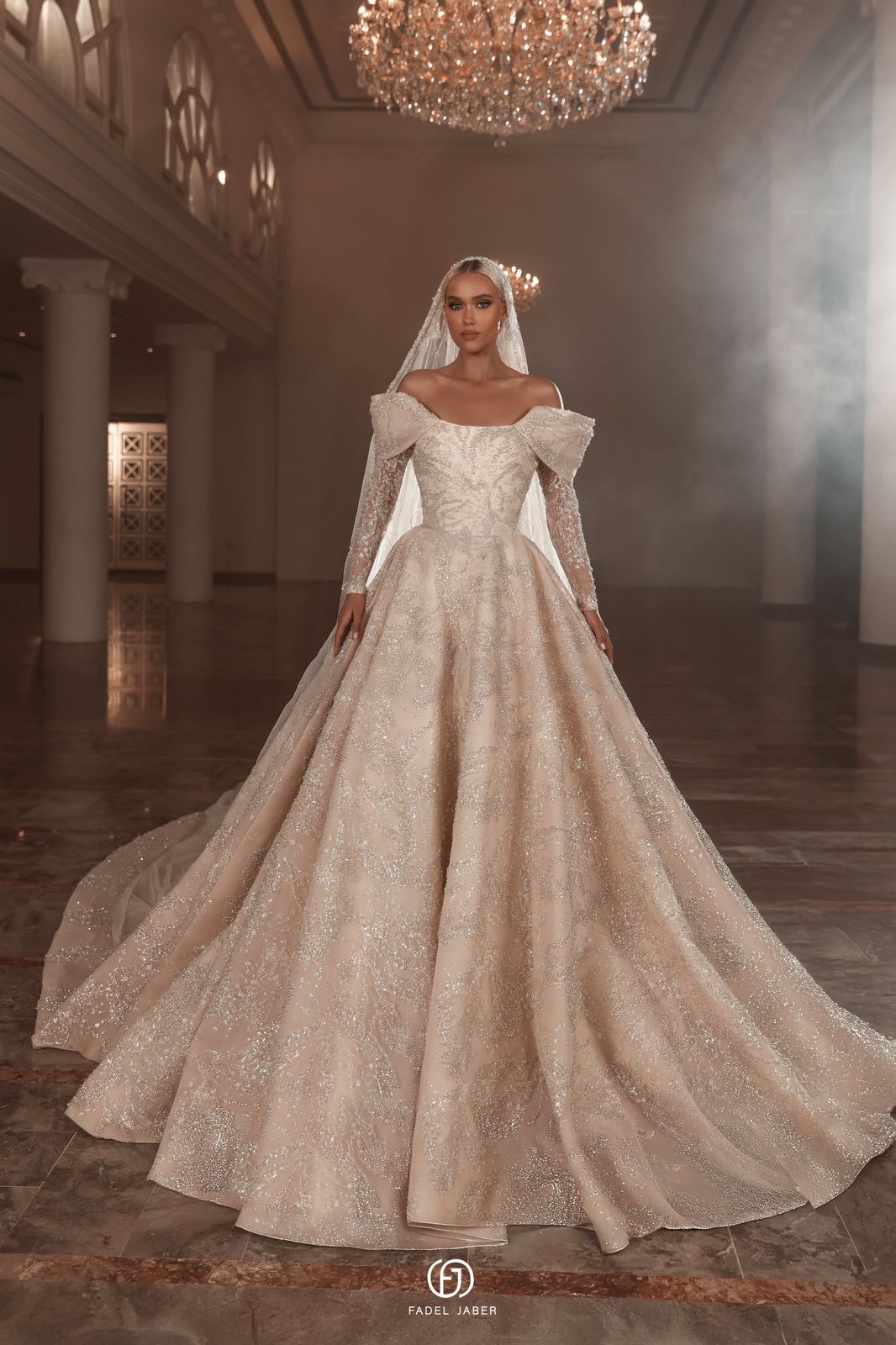 عروس فضل جابر بتصميم الاوف شولدر