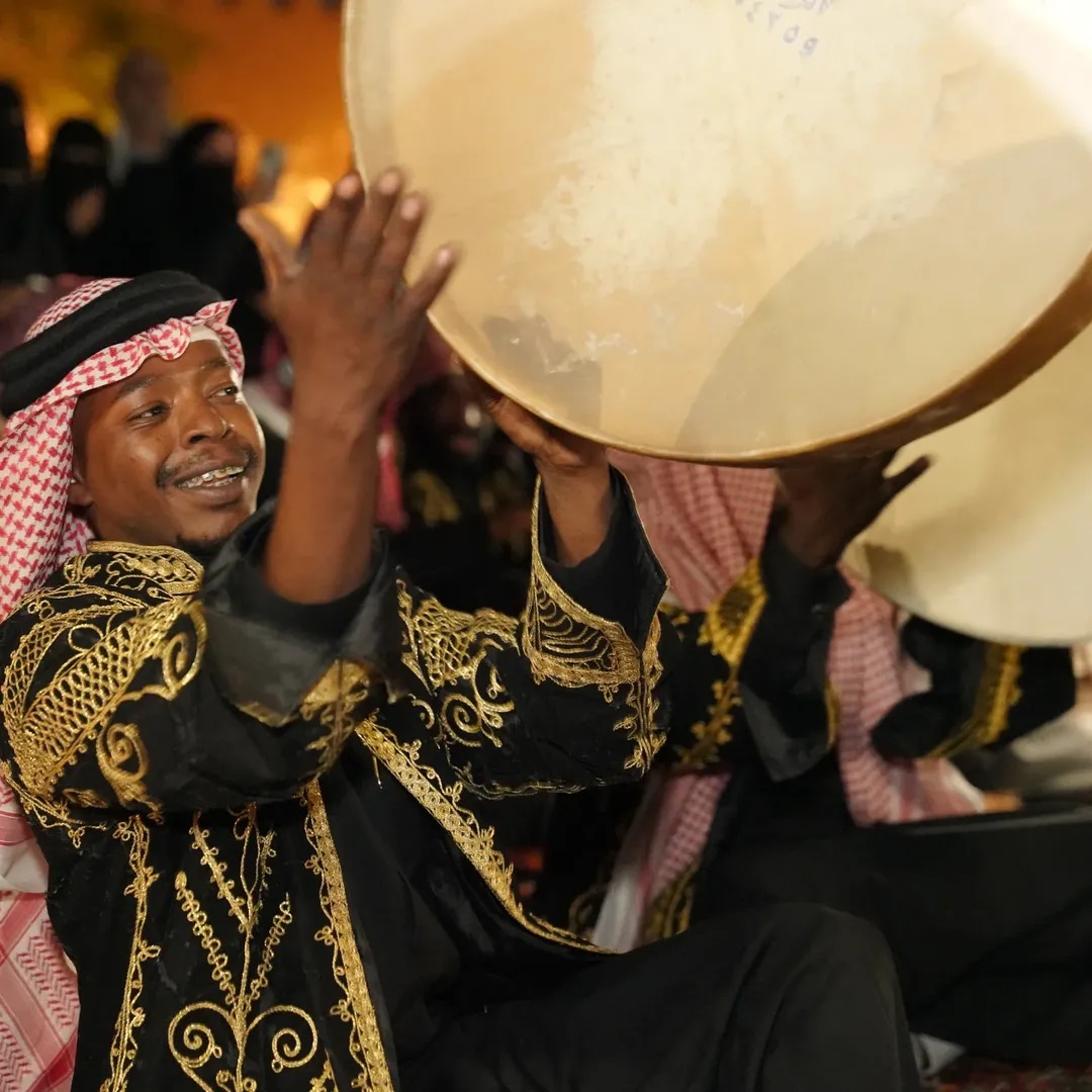 عروض موسيقية حية ضمن فعاليات الاحتفاء باليوم الوطني