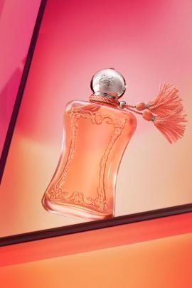 عطر أثينايس Athénaïs بنفخات زهرية-عنبرية نابضة دار بارفان دو مارلي Parfums de Marly