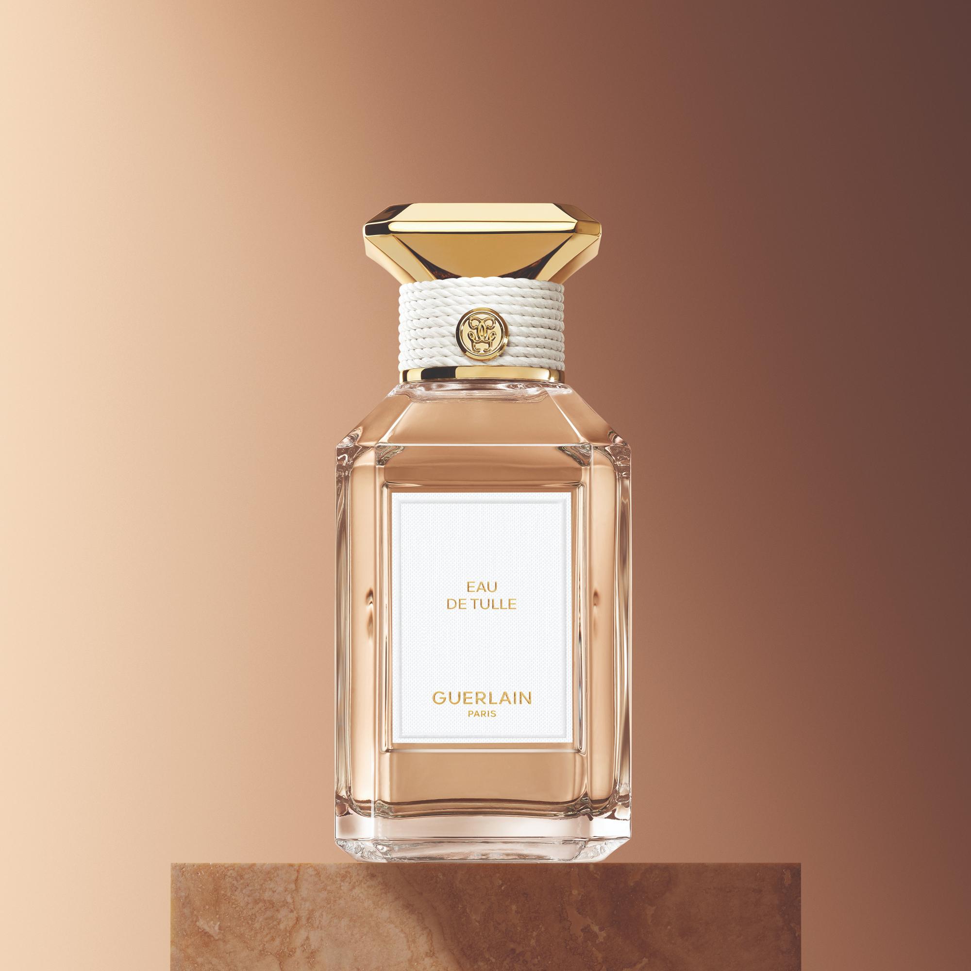 عطر أو دو تول (Eau de Tulle) من مجموعة ليه زو (Les Eaux) لعلامة جيرلان