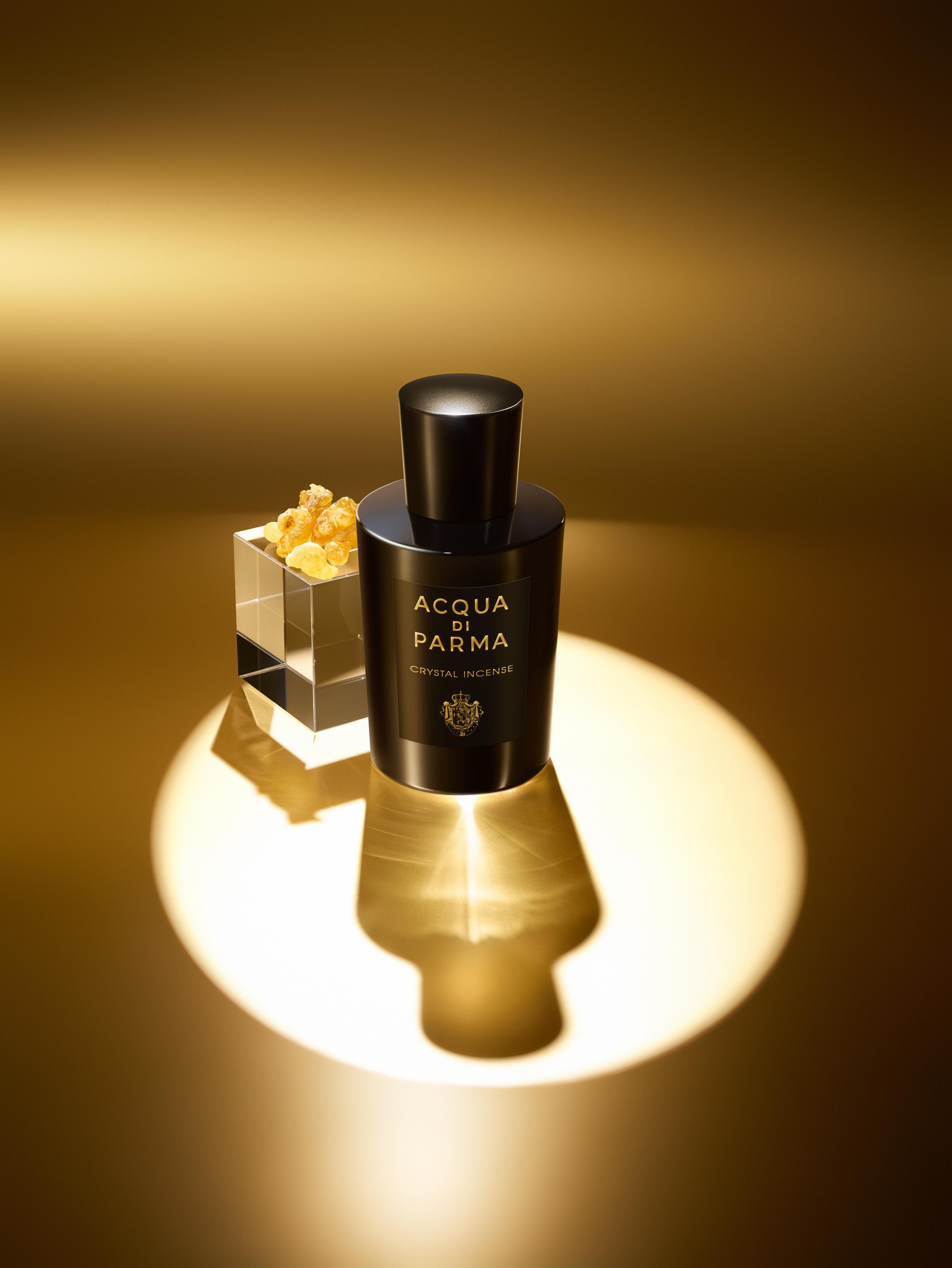 عطر كريستال إنسينس من علامة أكوا دي بارما