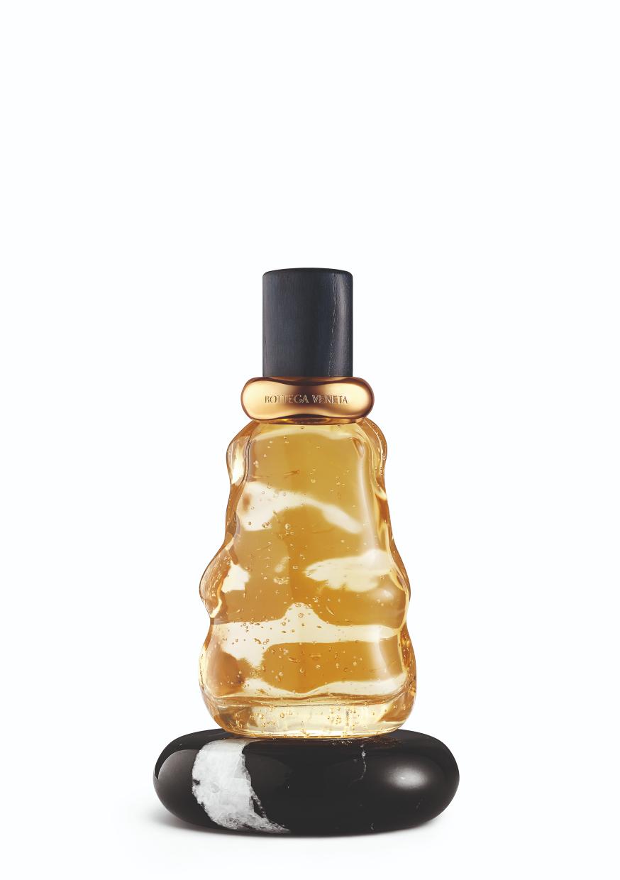 عطر ”هينوكي“ لمجموعة” ميزانوت“ من بوتيغا ڤينيتا