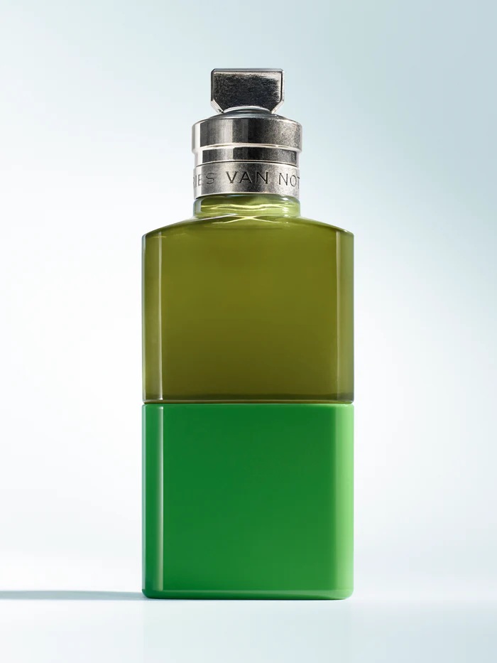 عطر Crazy Basil الريحان . خشب الأرز من علامة مجموعة جمال درايز فان نوتن