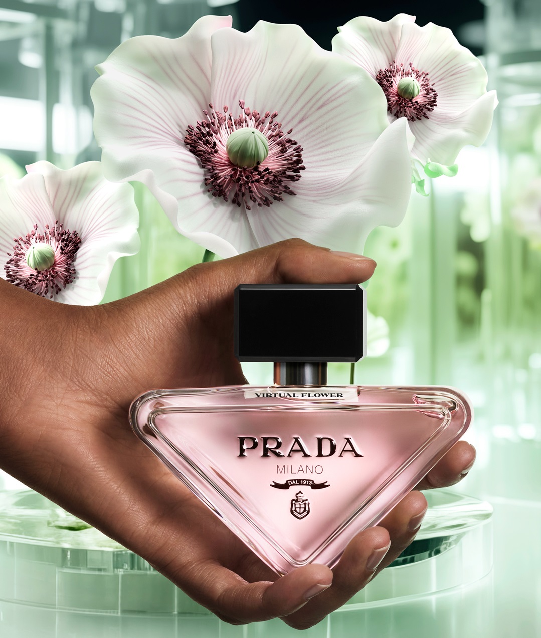 عطر Paradoxe Virtual Flower  الجديد من علامة Prada Beauty (1)