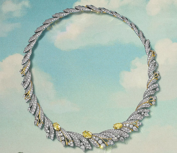 عقد الفراشة من  Tiffany & Co