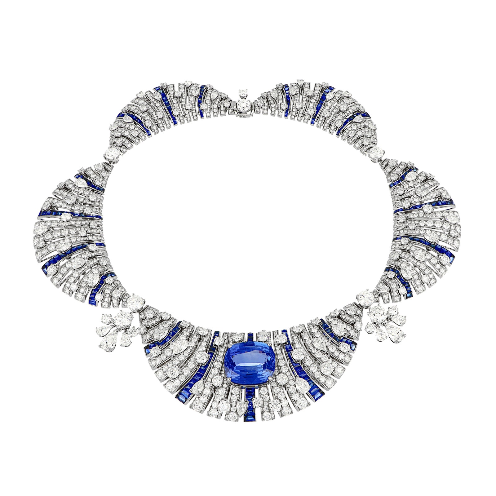 عقد من بولغاري Bvlgari
