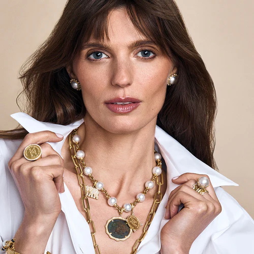 عقد South Sea Pearl Toggle من Tanya Farah Fine Jewelry