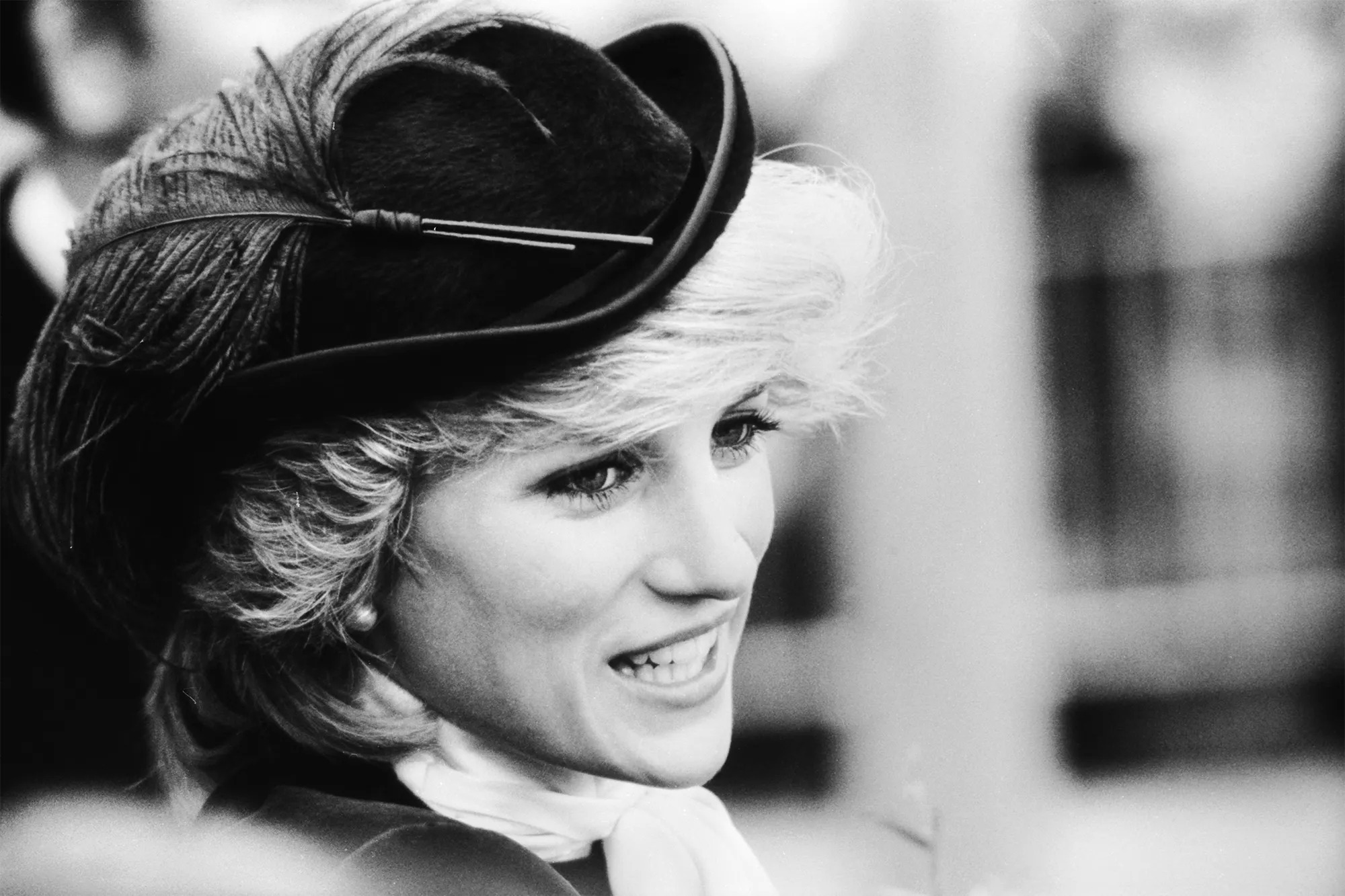 عقدة ديانا هل كان شبحها يرى المستقبل؟