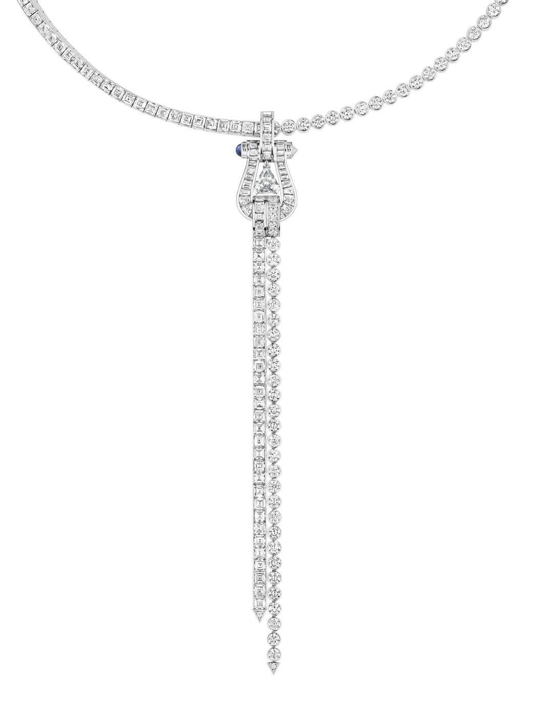 عملية اختيار صارمة للأحجار الخام، بحيث لا يمكن لأحجار الألماس سوى النادر منها أن يتحمل تقنية التقطيع الفريدة هذه.