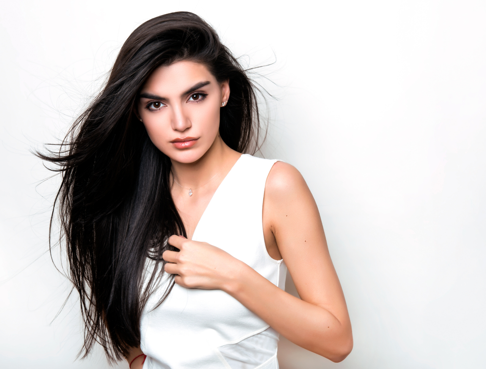 علاج تجديد الشعر بالتقنيات التجميلية تمنح شعرك القوة واللمعان