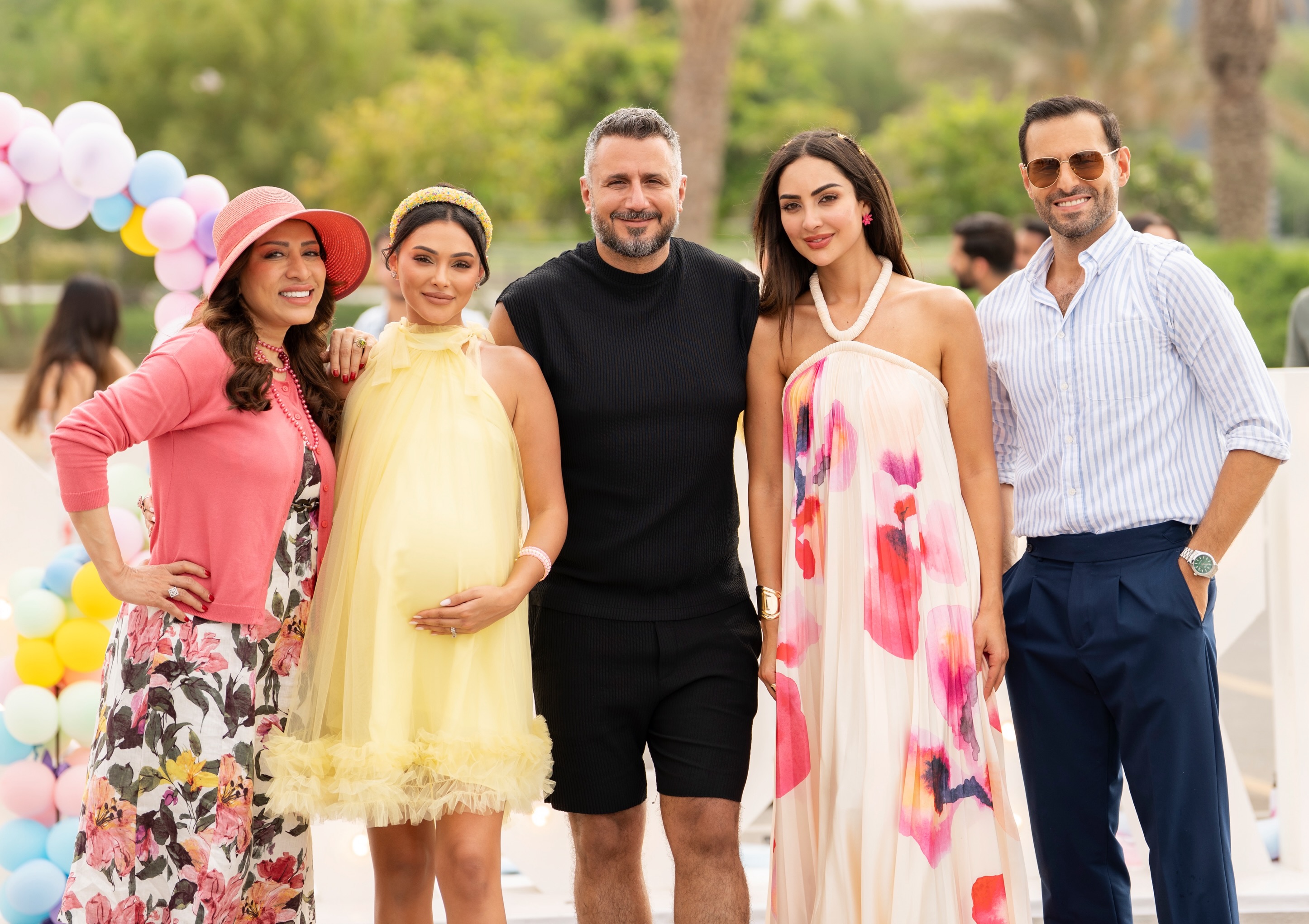علاقة قوية جمعت صناع فيلم "أحبك من زمان"