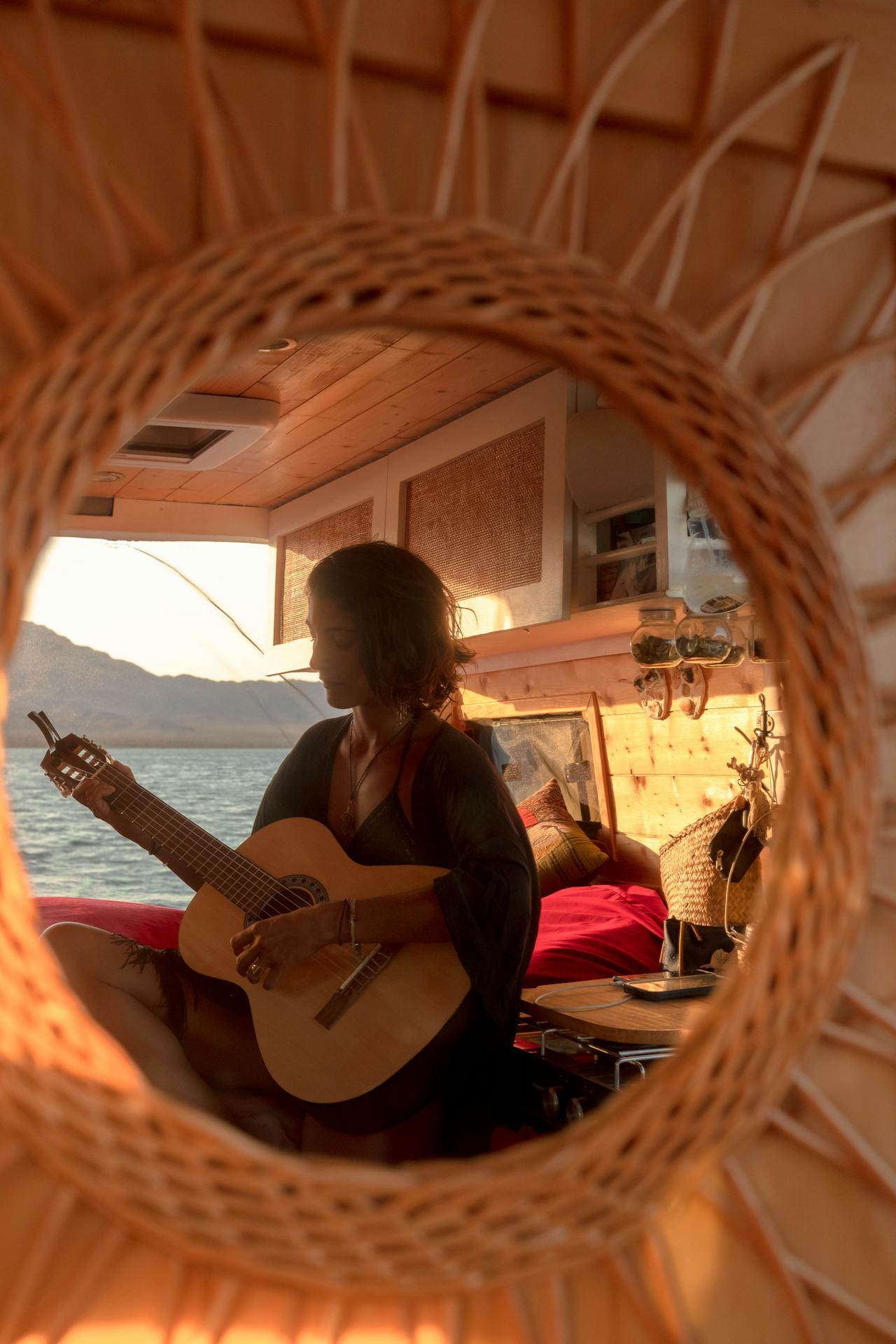 علاقتكِ مع ذاتكِ بلغات جديدة مارسيها في عيد الحب ومدى الحياة