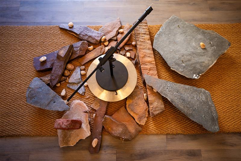 عمل الفنان طارق عطوي بيت الهمس 2025