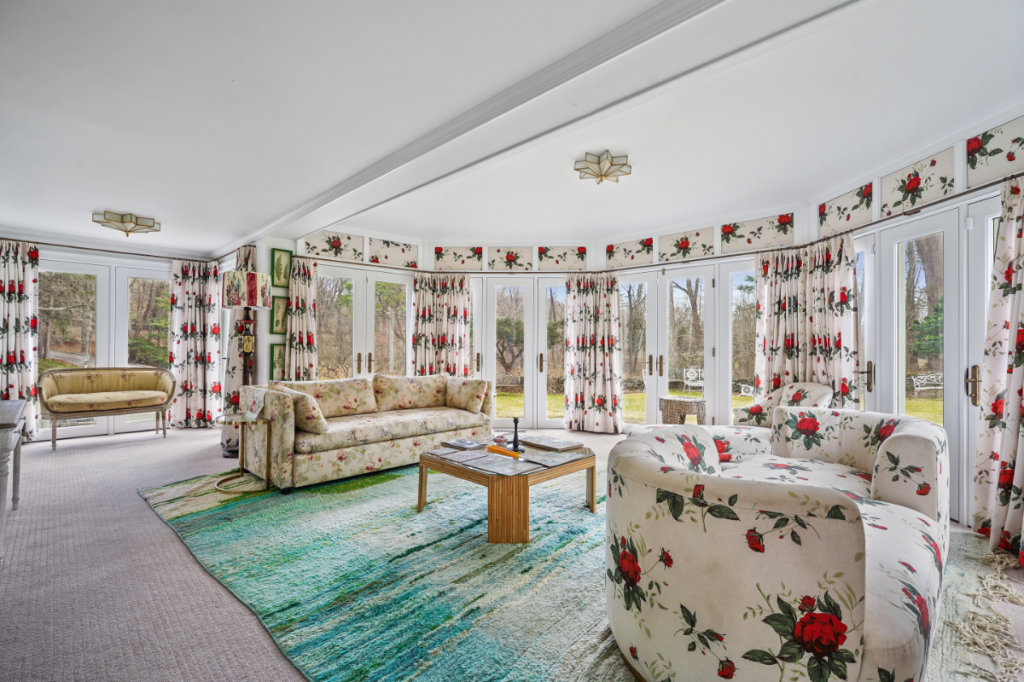 غرفة المعيشة