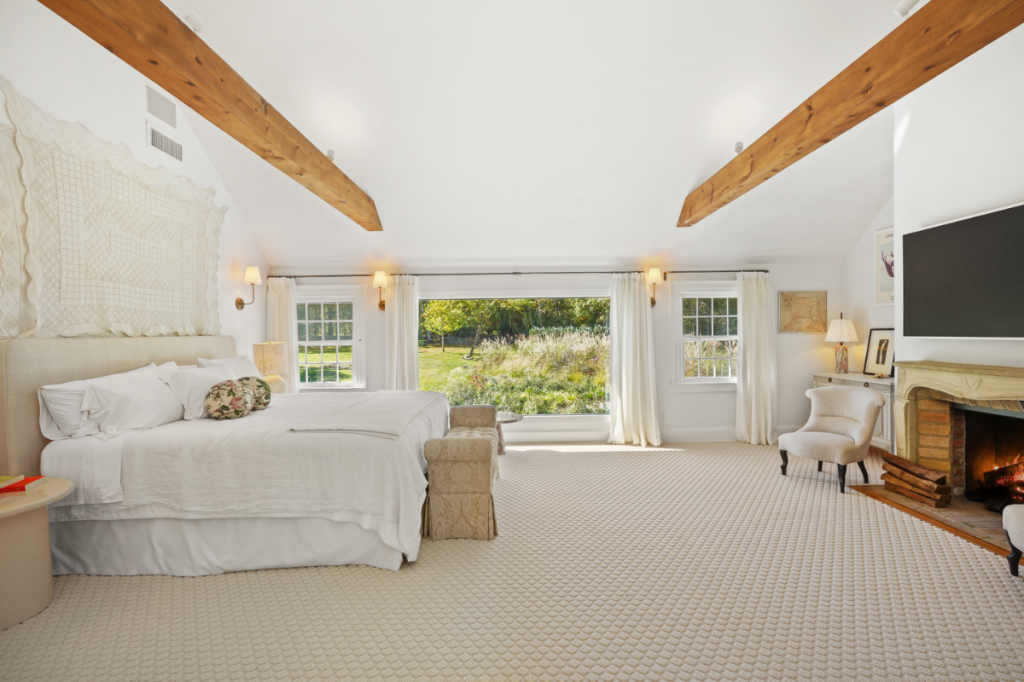 غرفة النوم الرئيسية