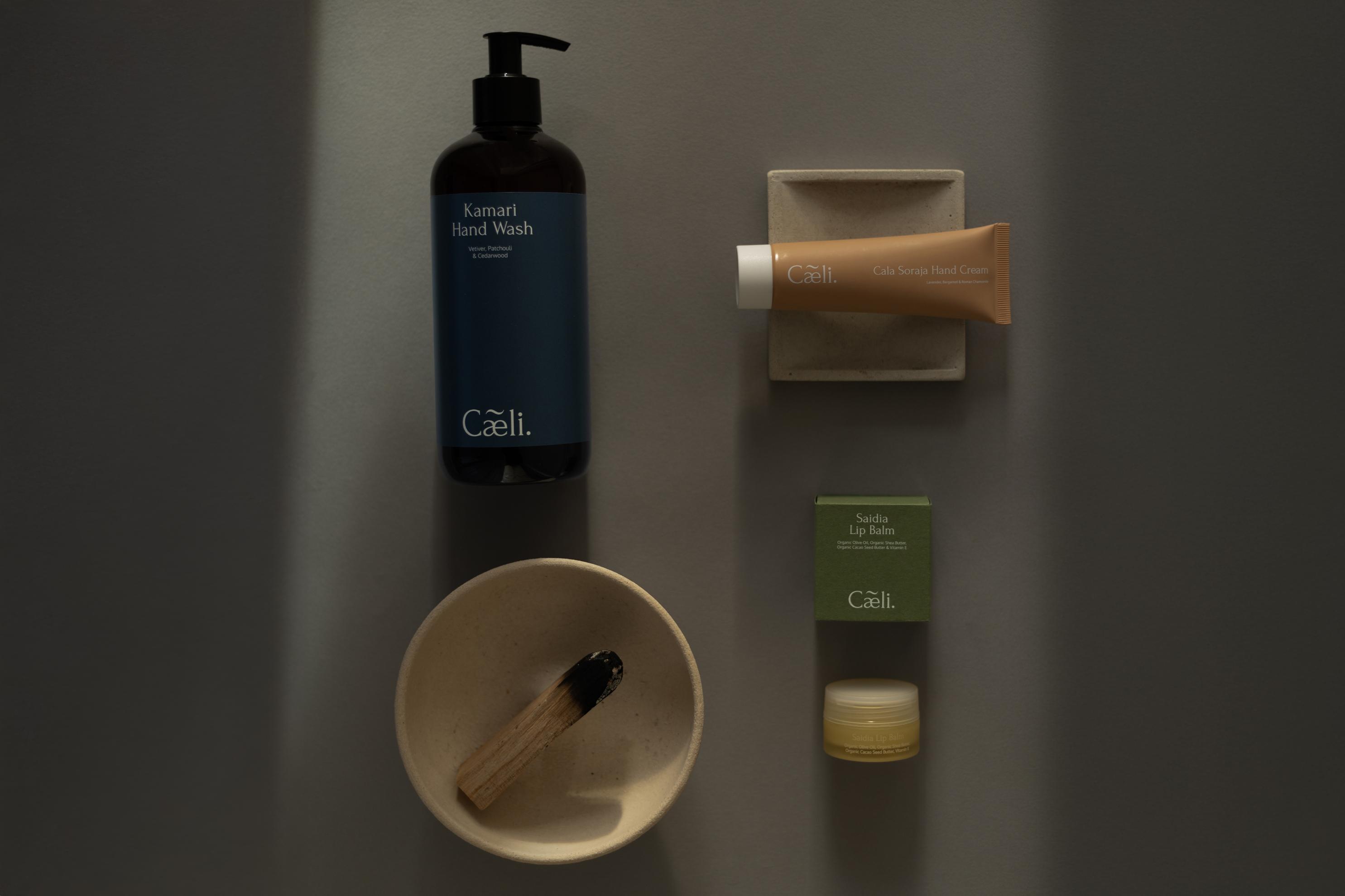 غسول اليدين كاماري Kamari و كريم ترطيب اليدين كالا سورايا Cala Soraja من علامة كايلي