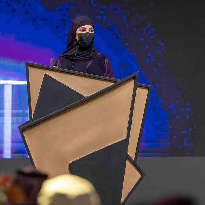 غلا القحطاني حصلت على جائزة أفضل موهبة نسائية لعامي 2023 و2024
