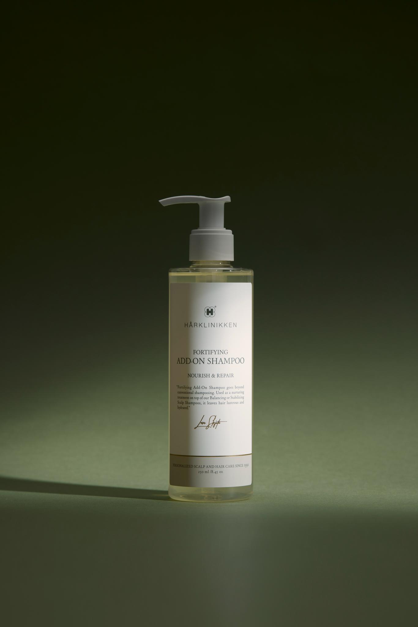 ـ  شامبو فورتيفايينغ شامبو Fortifying Shampoo من هاركلينيكن Hårklinikken