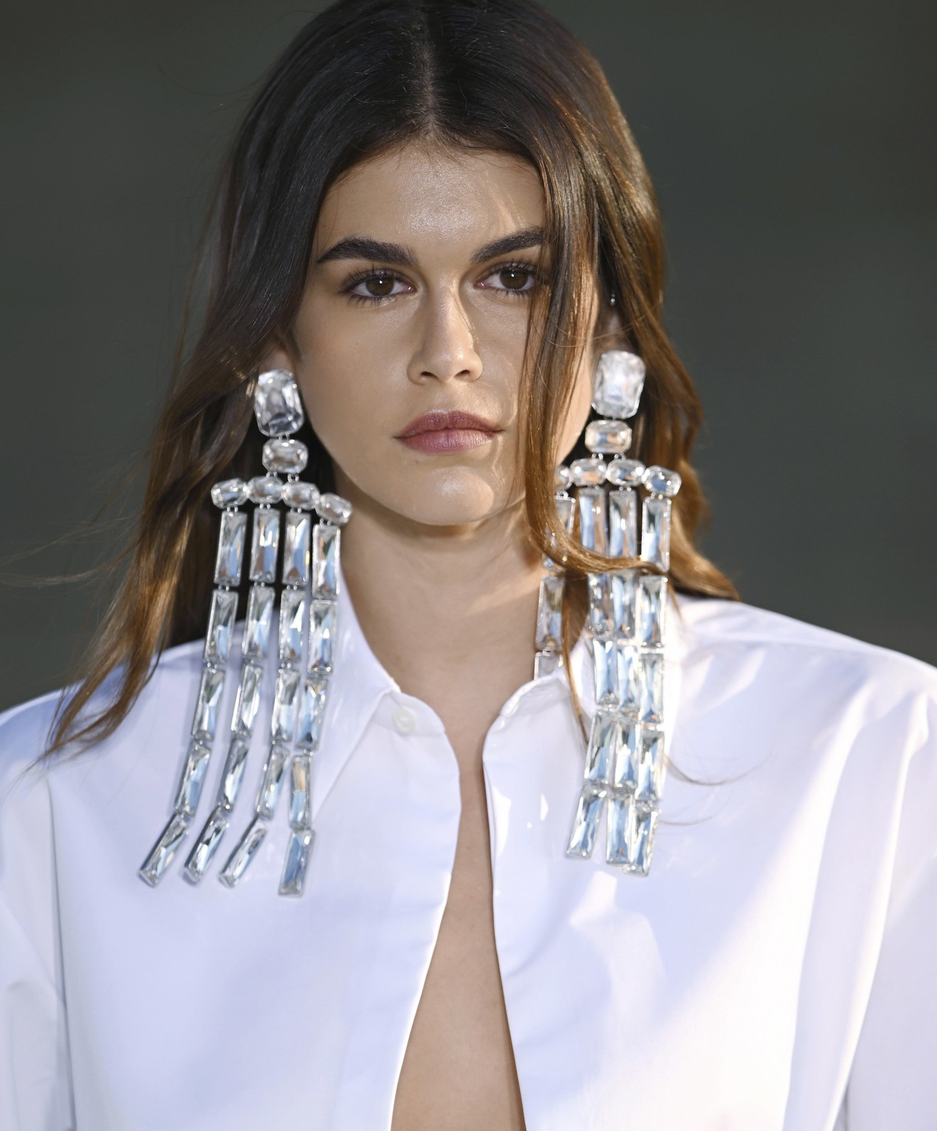 فالنتينو علامة فارقة في سوق التجميل