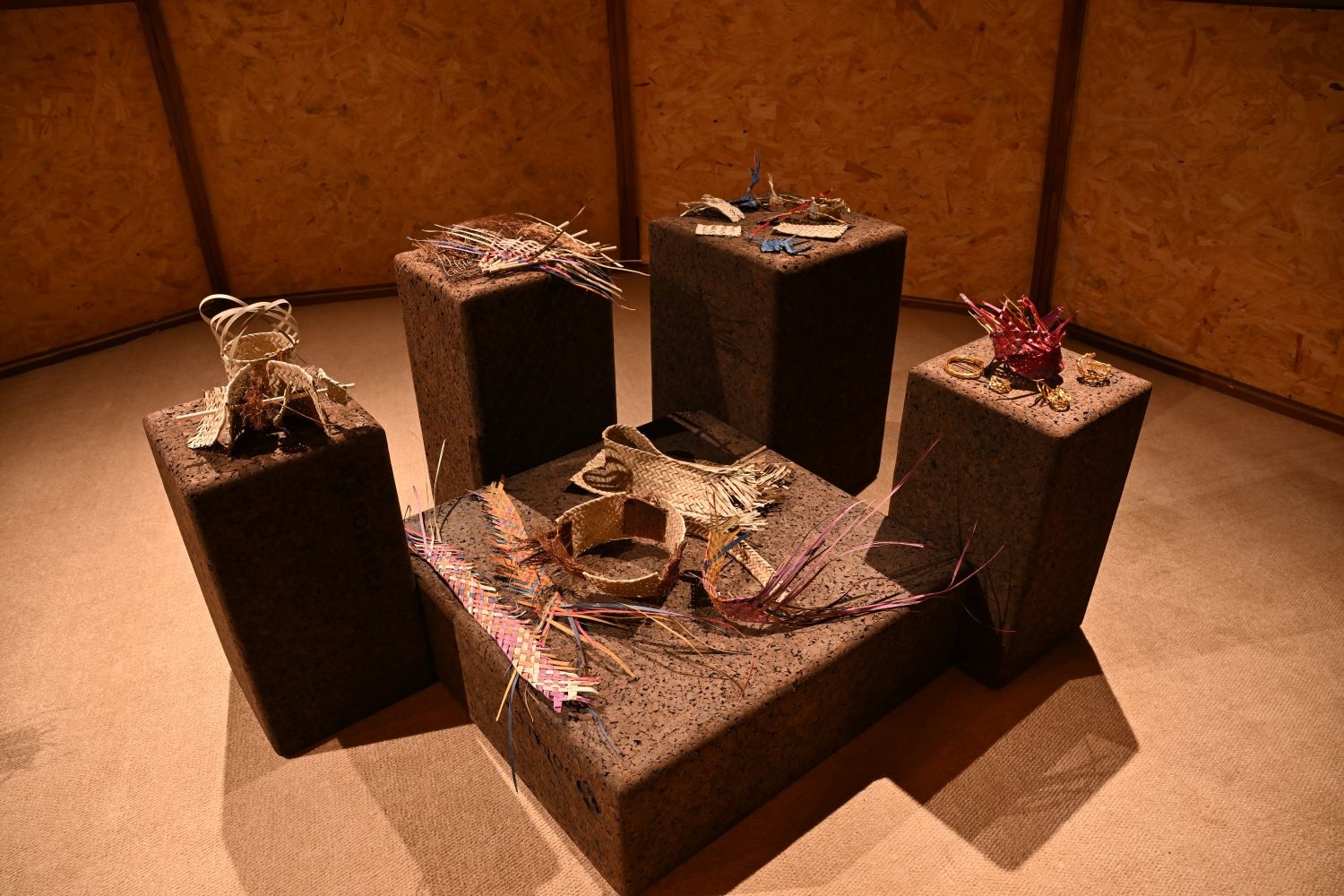 فتح البرنامج آفاقاً وطرقاً وأساليب جديدةَ الصُنع مما خلق بيئةً حية تشجع على التبادل الثقافي والفني