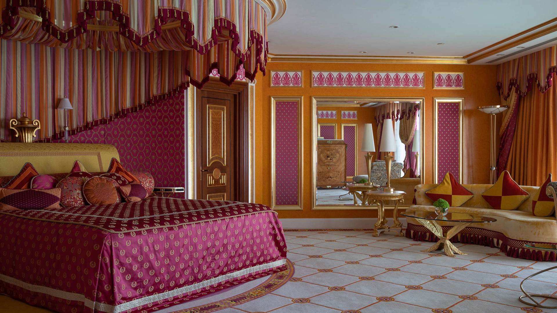 فخامة لا مثيل لها في جناح برج العرب الملكي دبي