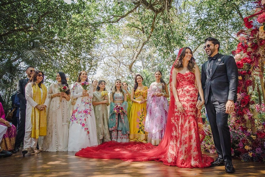 فرحان أختر Farhan Akhtar وشيباني دانديكار Shibani Dandekar