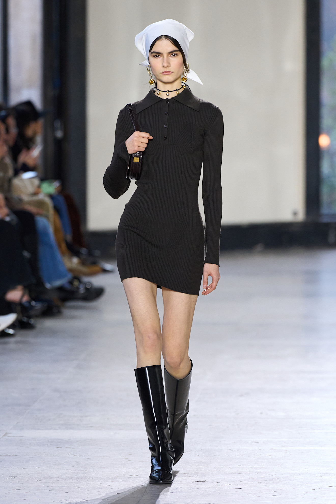 فستان أسود قصير يمكن ارتدائه كتوب أو فستان من ‏Patou