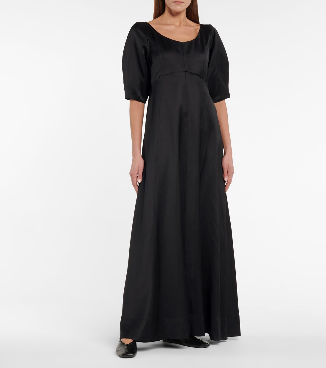 فستان بقصة Empire waist من Toteme