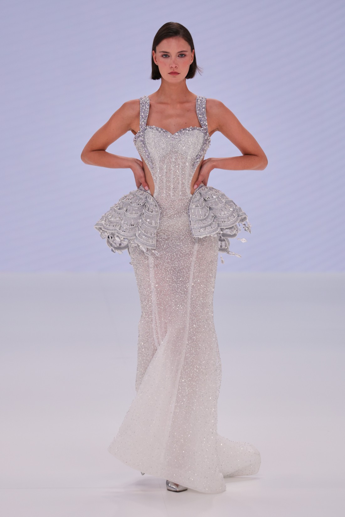 فستان بقصة Peplum من Atelier Jimmy Choo