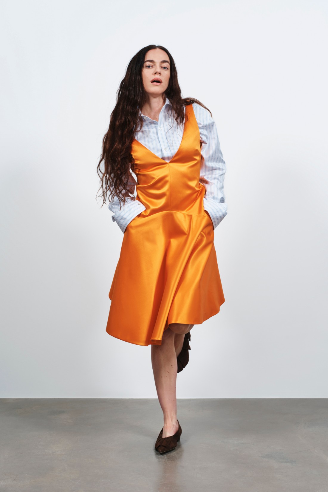 فستان رسمي مع قميص من JW Anderson