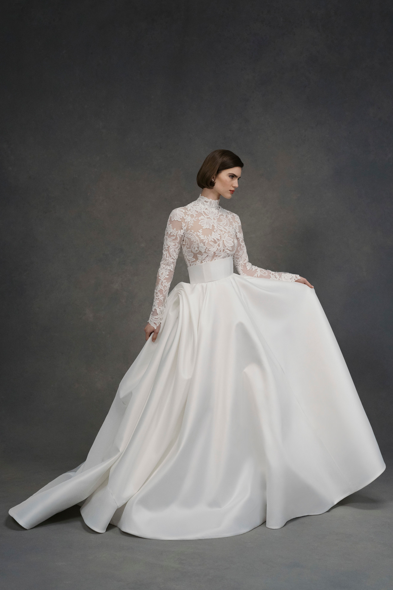 فستان زفاف آن بارغ لربيع 2026