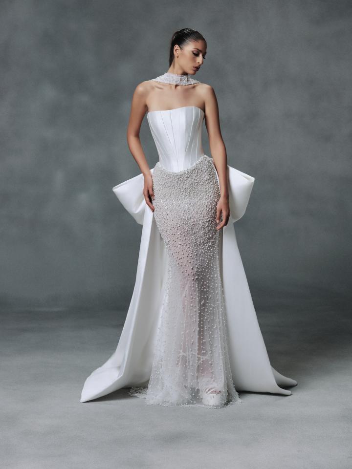 فستان زفاف بتصميم الكورسيه