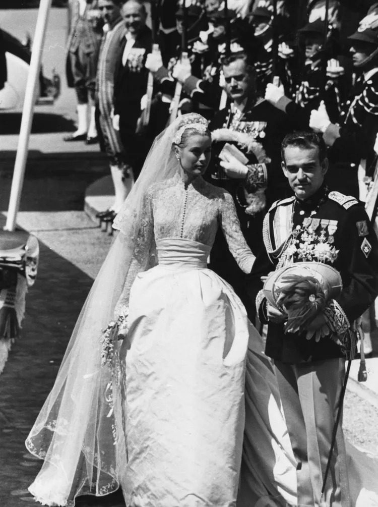 فستان زفاف غريس كيلي Grace Kelly