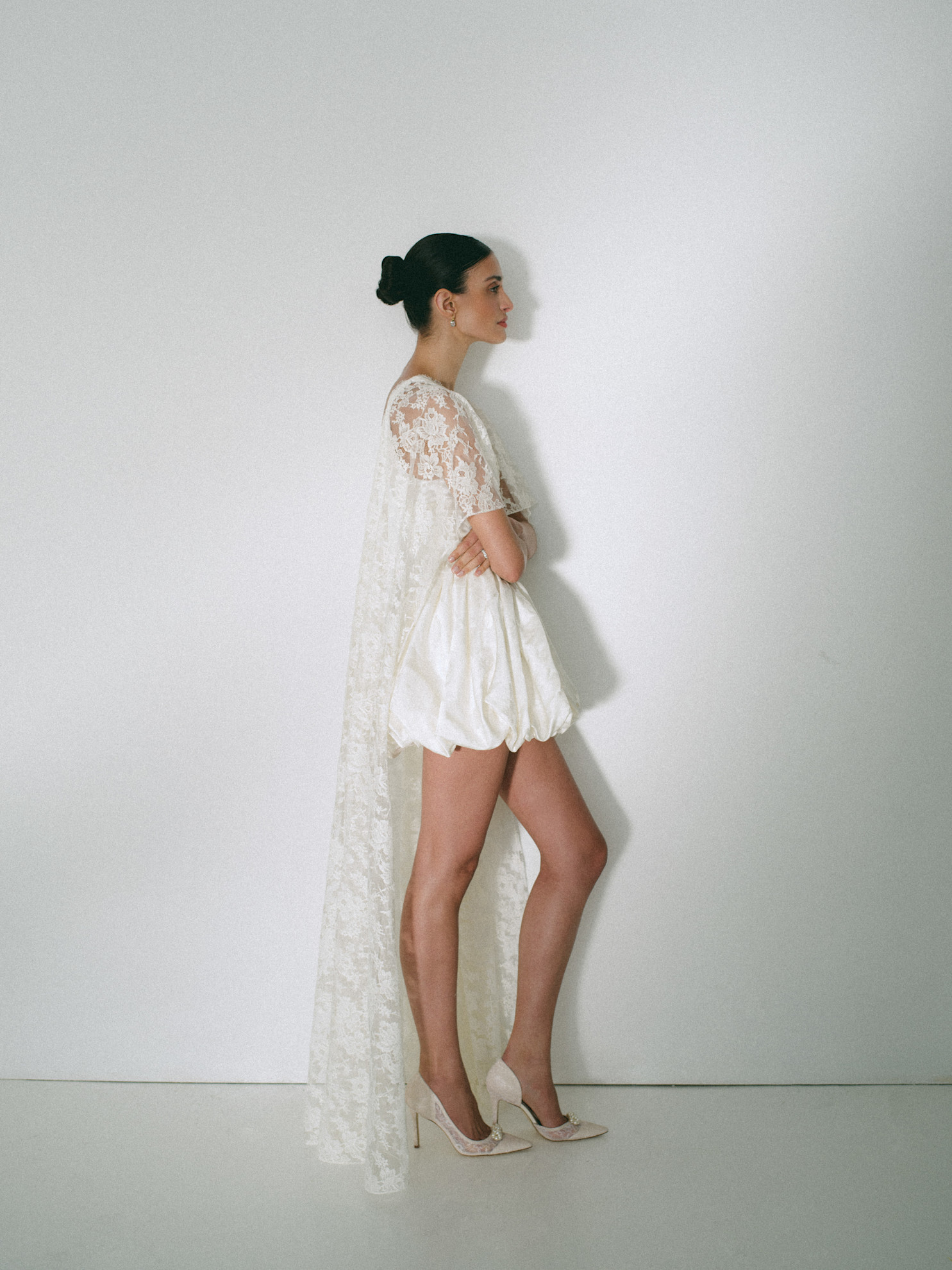 فستان زفاف قصير من عروض Markarian  لربيع 2027