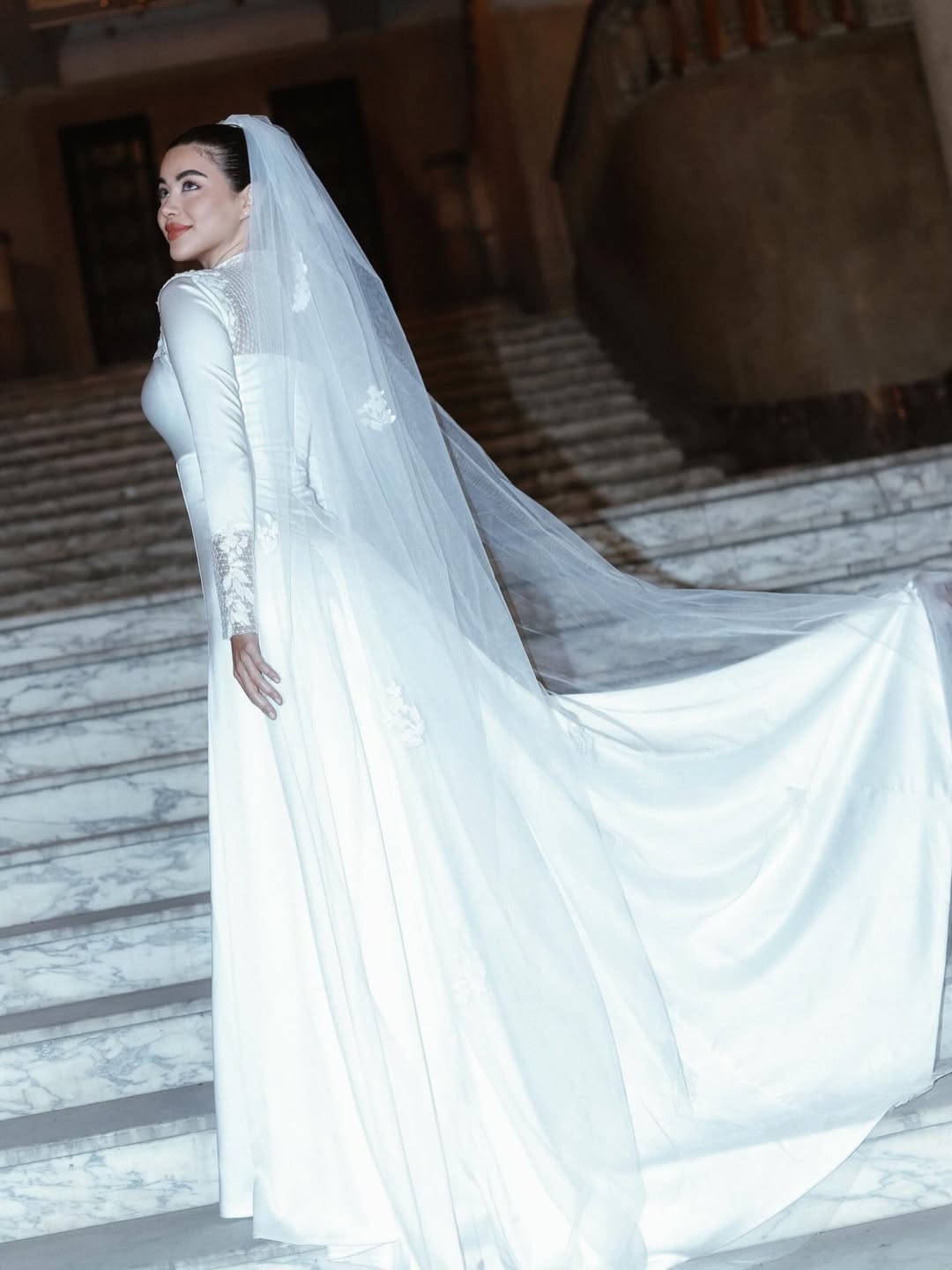 فستان زفاف ملكي من يارا السكري