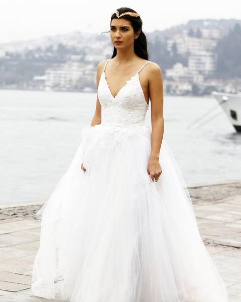 فستان زفاف من توبا بويكستون تألقت به عام 2014