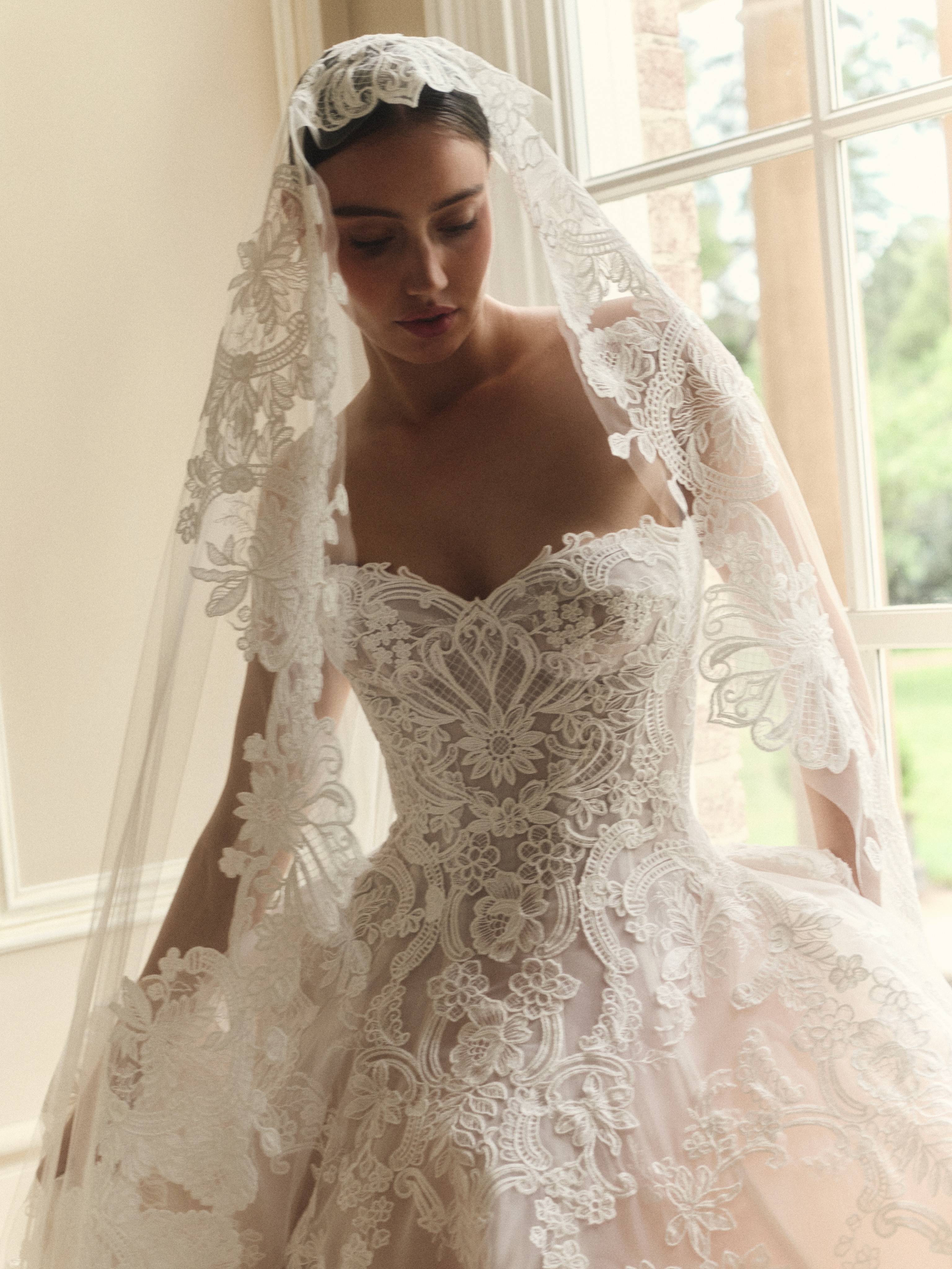 فستان زفاف من Kinsley Couture