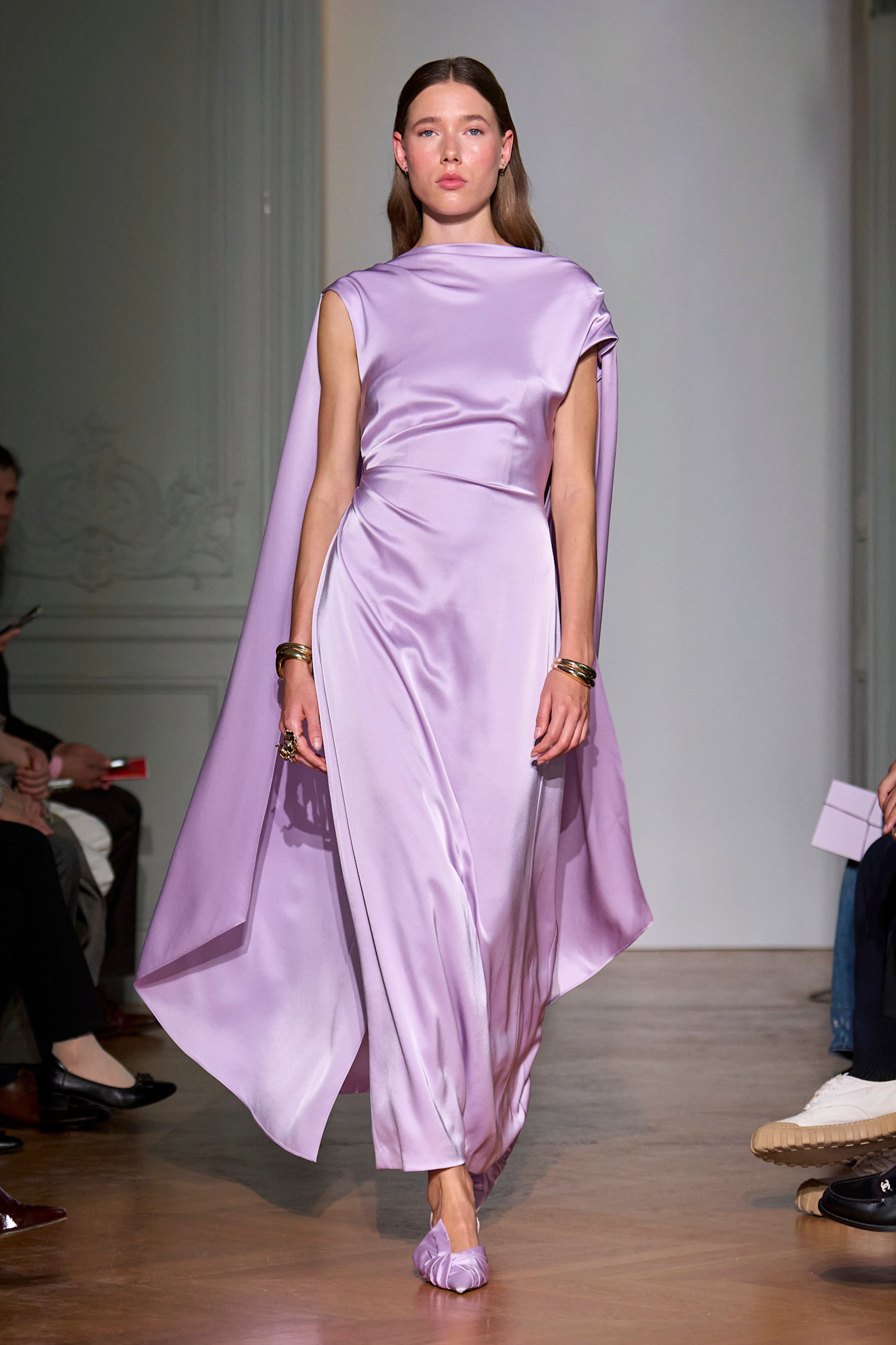 فستان ساتان بتنسيق مسائي من Koradior