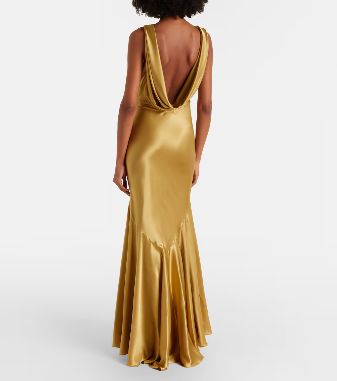 فستان ساتان بظهر مكشوف من Nina Ricci