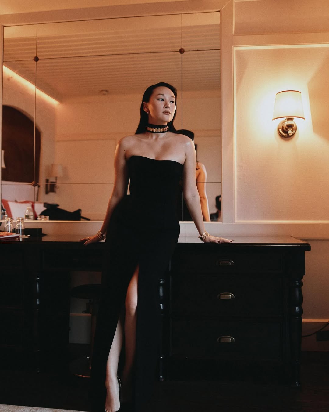 فستان سترابلس طويل من توقيع Gucci