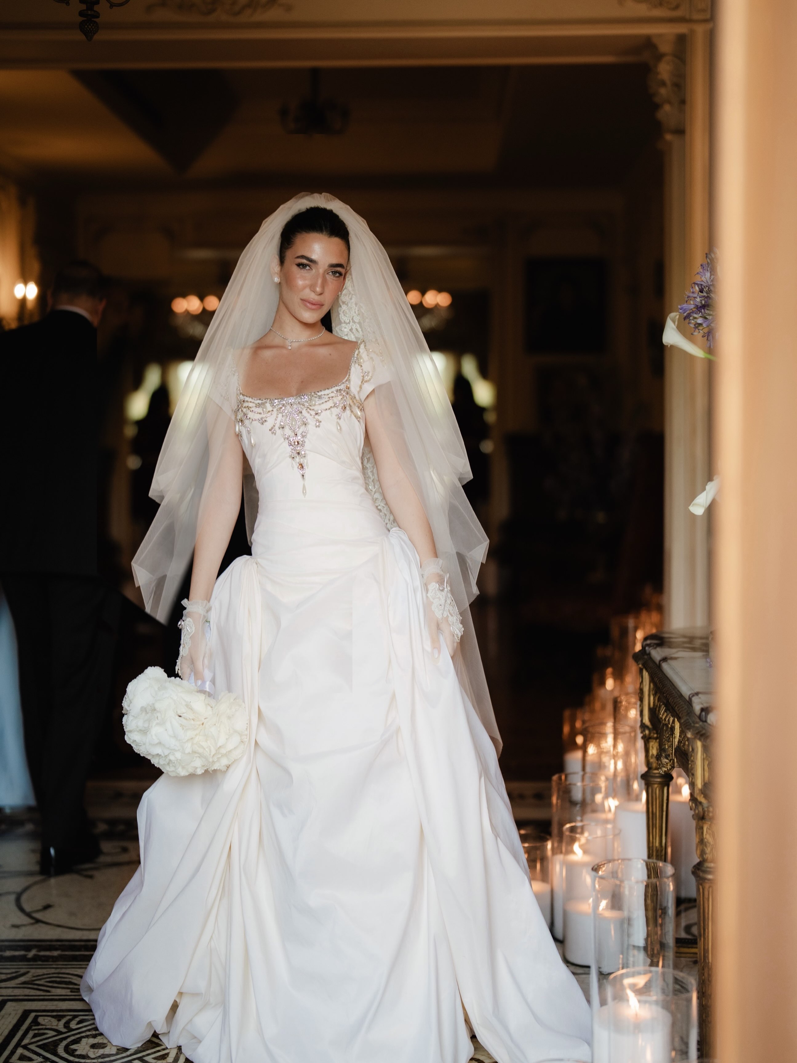 فستان عاجي من دار Salma Osman Bridal