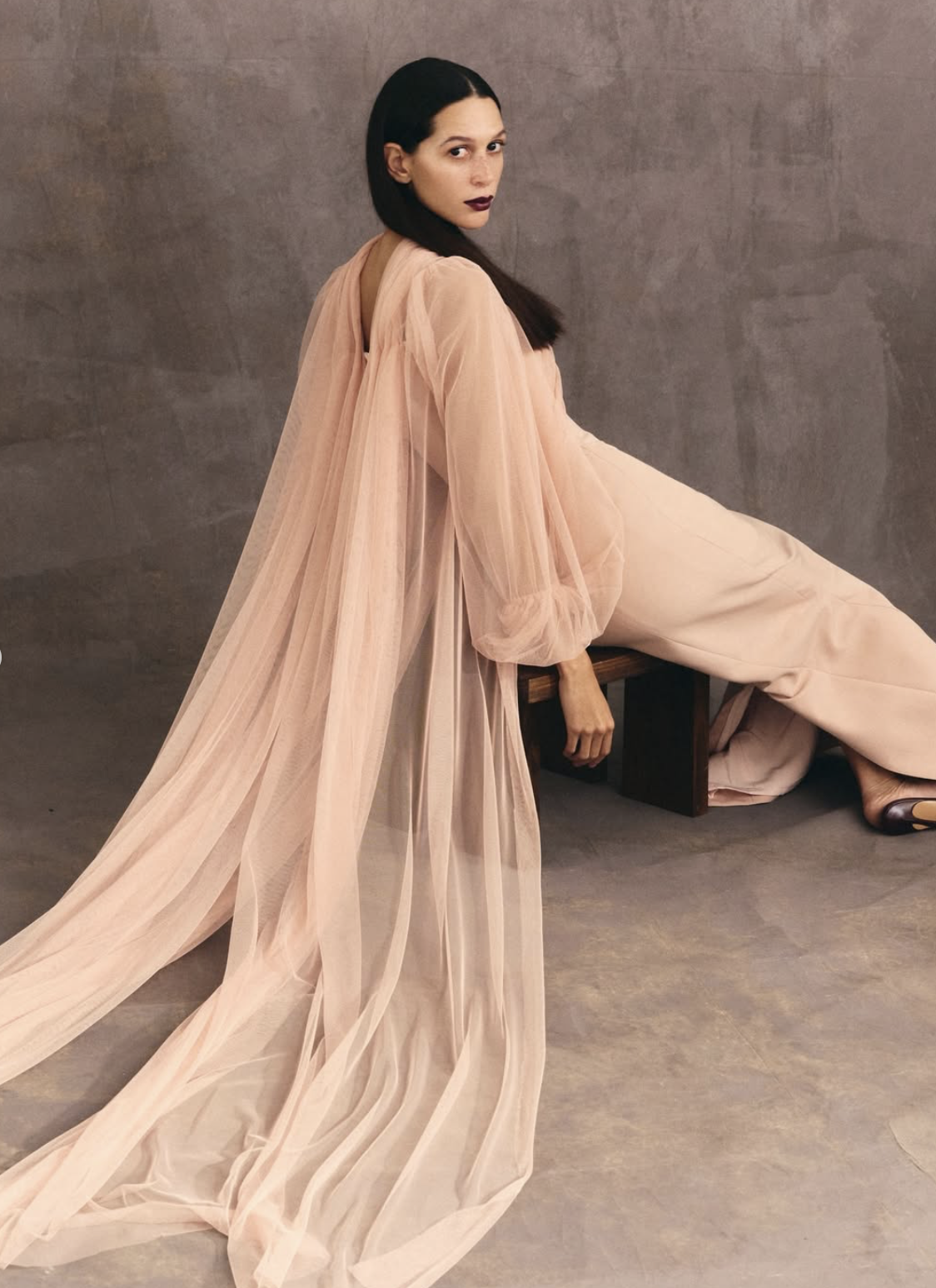 فستان من العلامة Bazza AlZouman