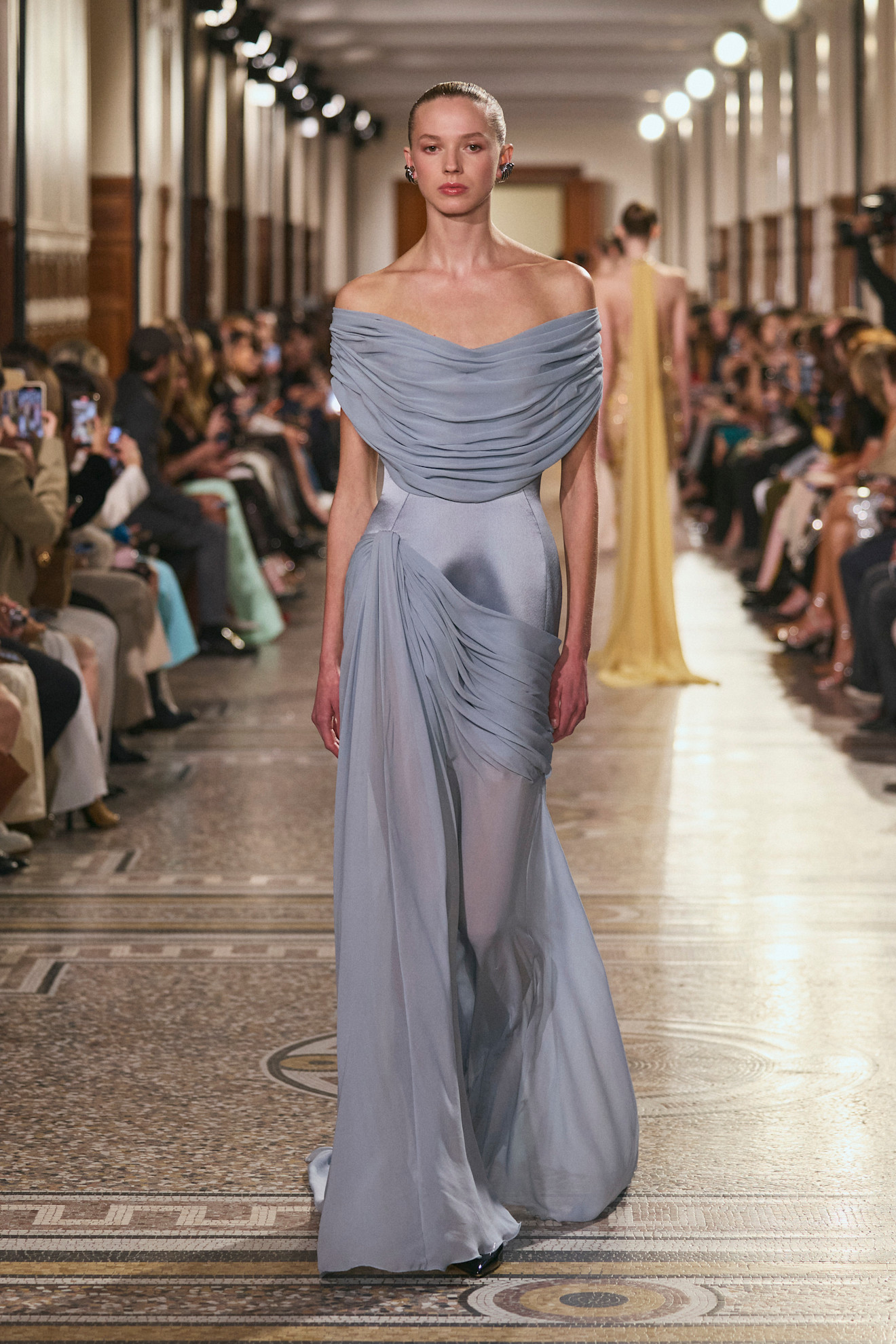 فستان من مجموعة الأزياء الجاهزة لربيع وصيف 2026 من Georges Hobeika