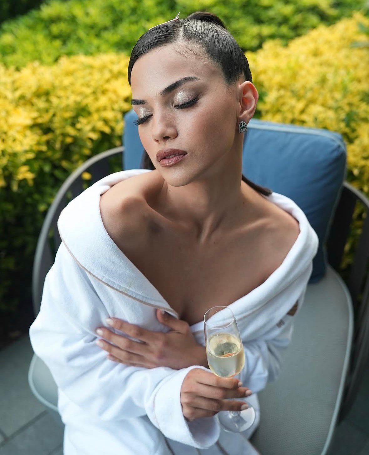 النجمة التركية أيلون ليز كانديمير المرشحة لدور "روبي"