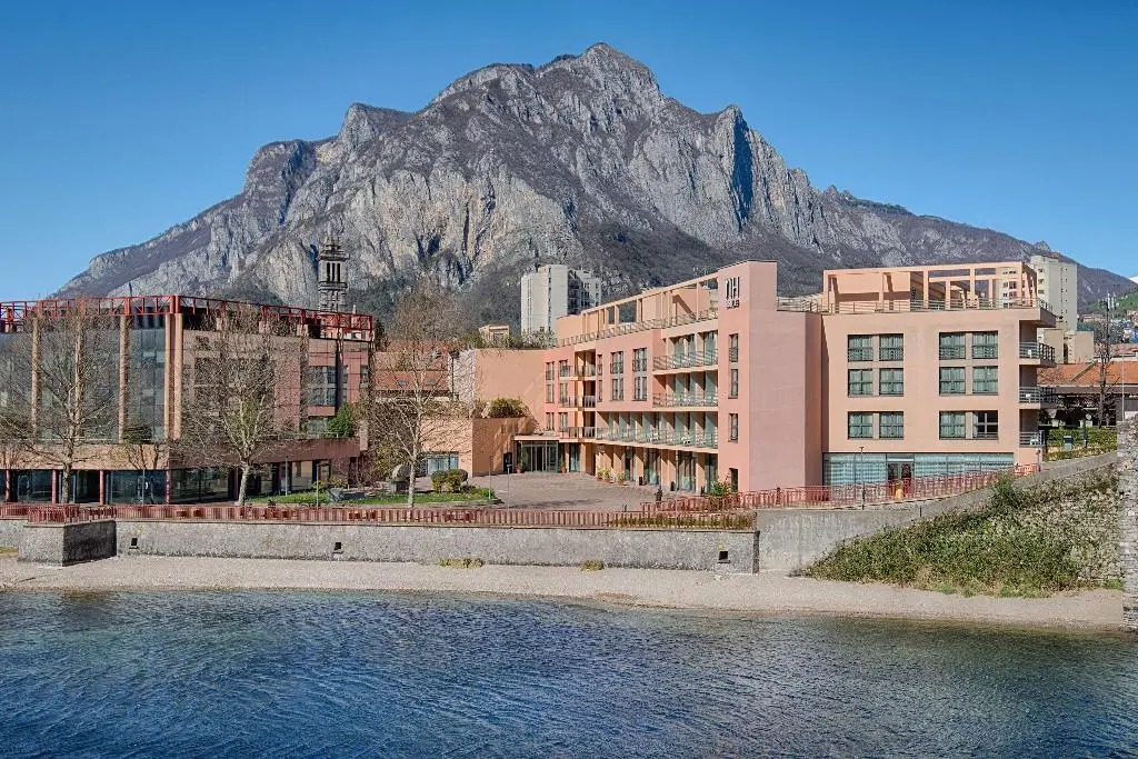 فندق إن إتش ليكو بونتيفيتشيو NH Lecco Pontevecchio