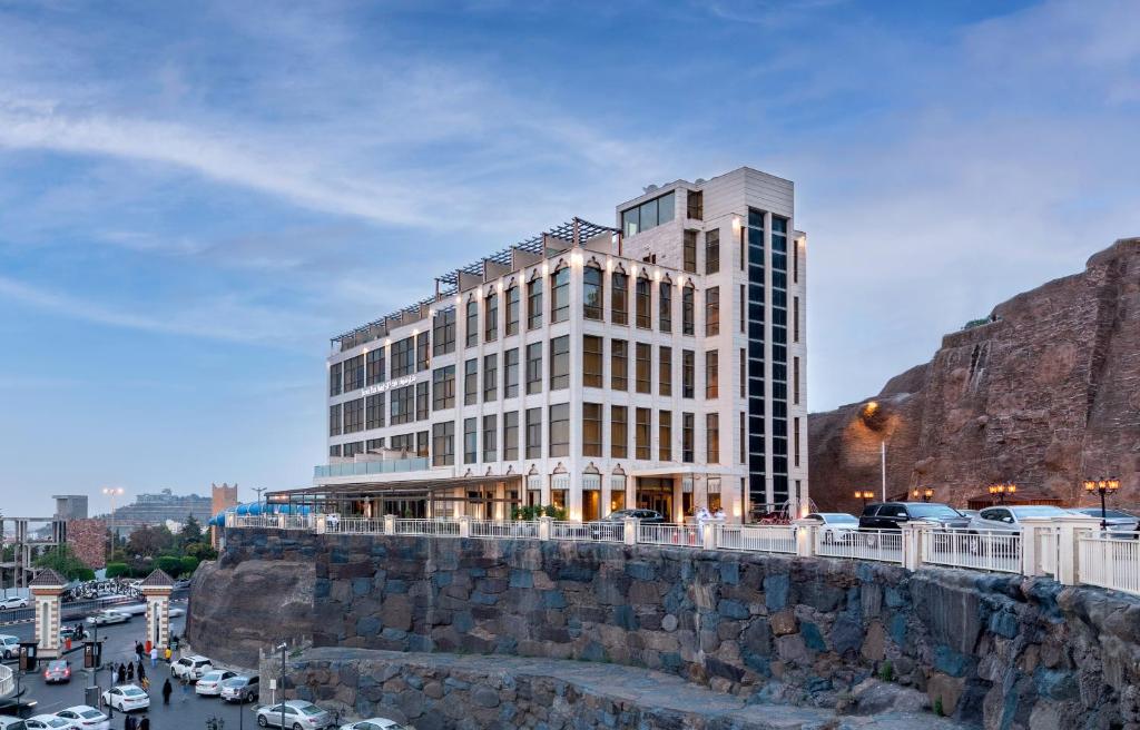 فندق ثروات بارك أبها Sarwat Park Hotel