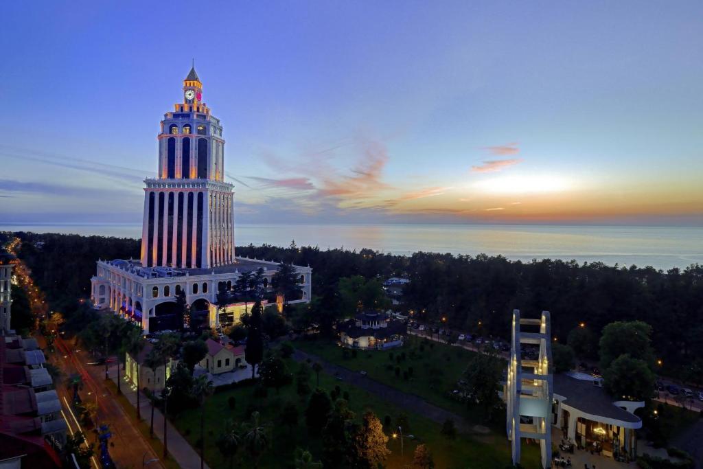 فندق شيراتون باتومي Sheraton Batumi Hotel