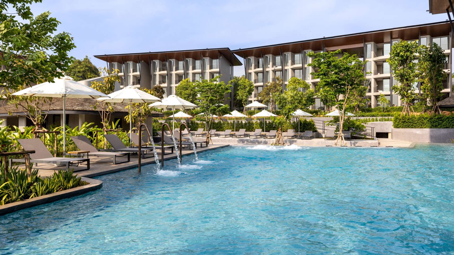 فندق فارانا Varana Hotel (موينغ كرابي)